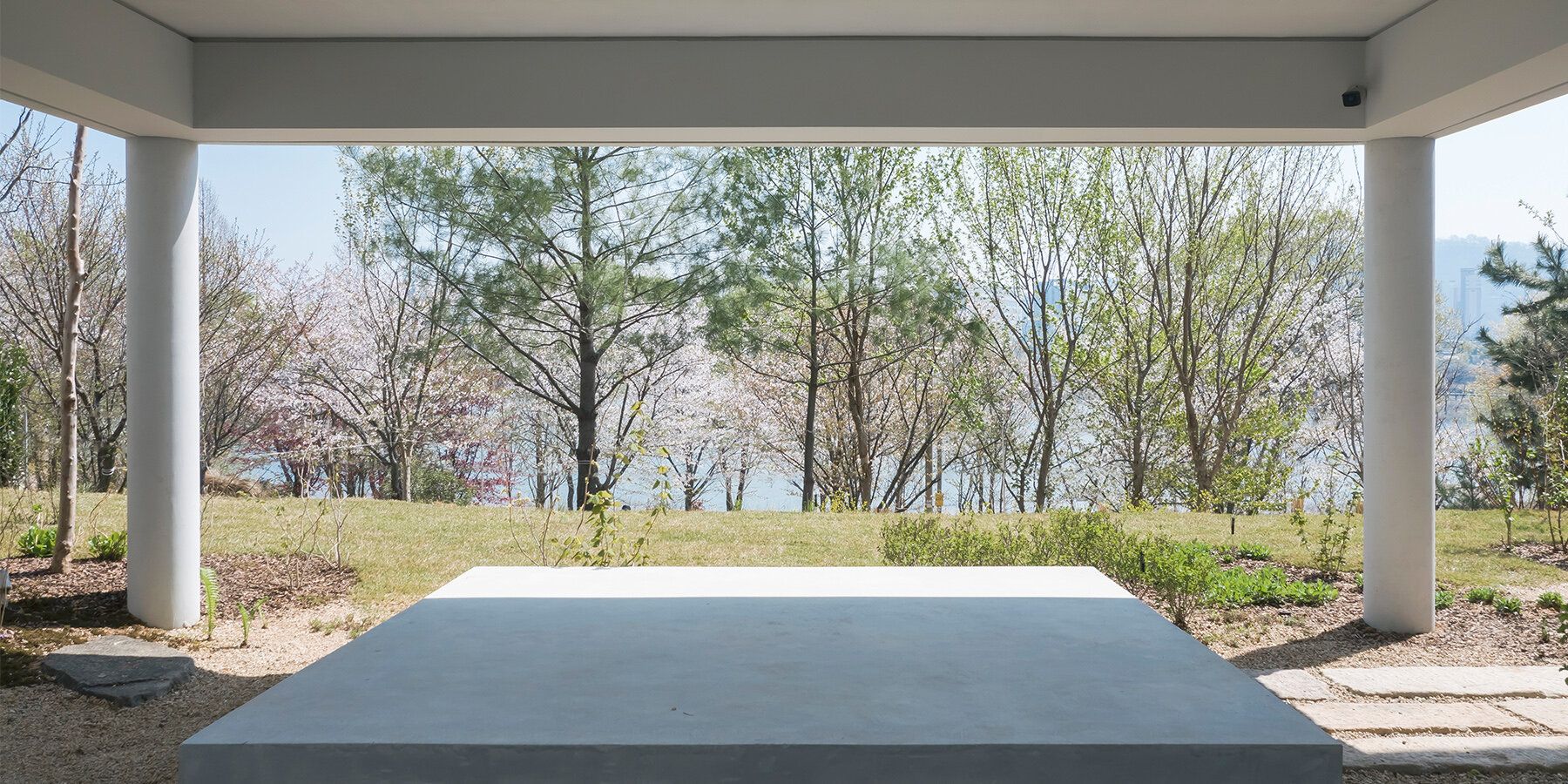 ho-un-lakeside-residence-iroje-khm-architects-jeonju-south-korea-designboom-1800-2