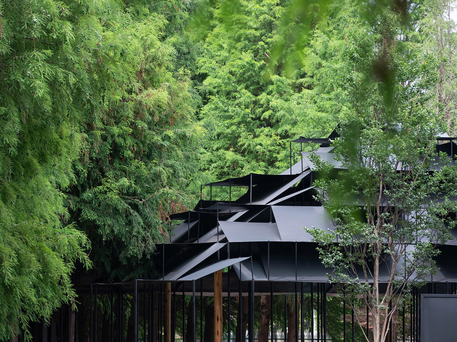 laoyuting-pavilion-atelier-deshaus-designboom-06a