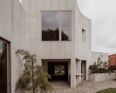 PPAA sculpts its los angeles home 'mar vista' with curves and carved voids