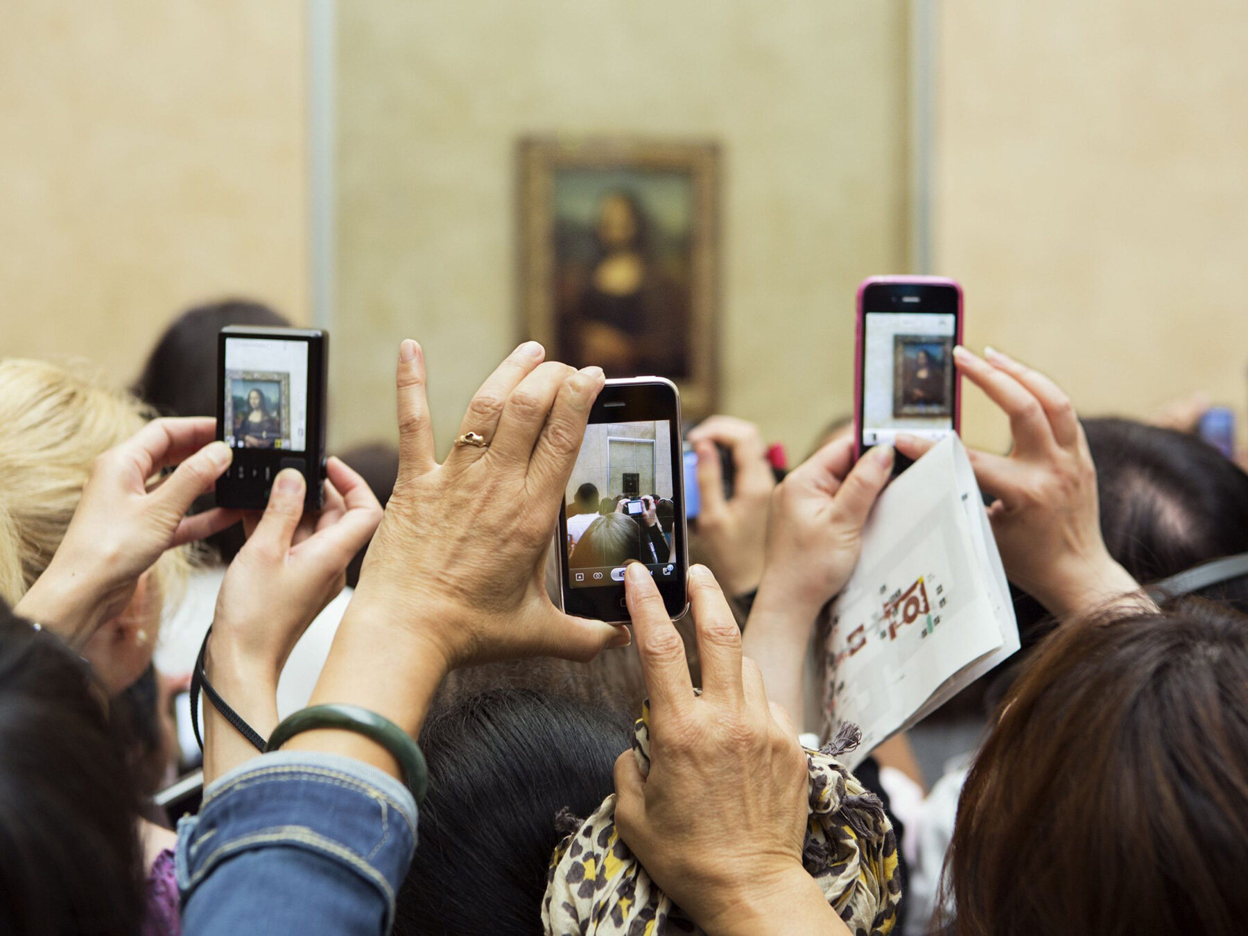 martin-parr-legacy-contemporary-photography-designboom-large01