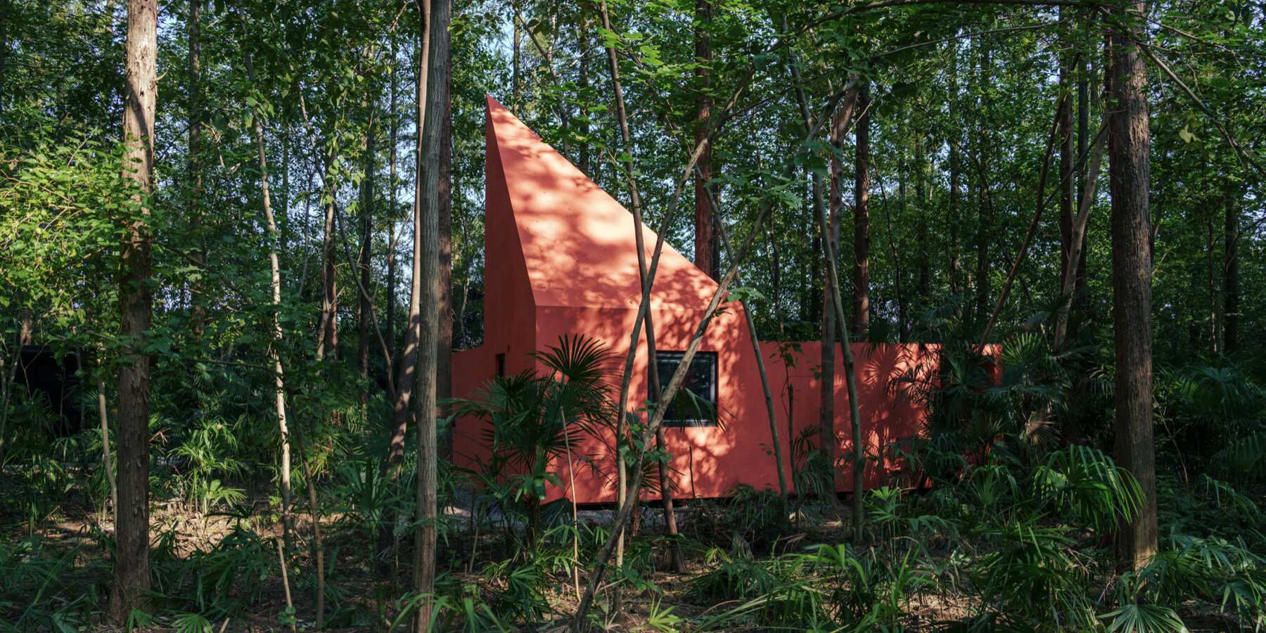 merryda-wiki-world-red-cabin-wild-home-designboom-1800-2