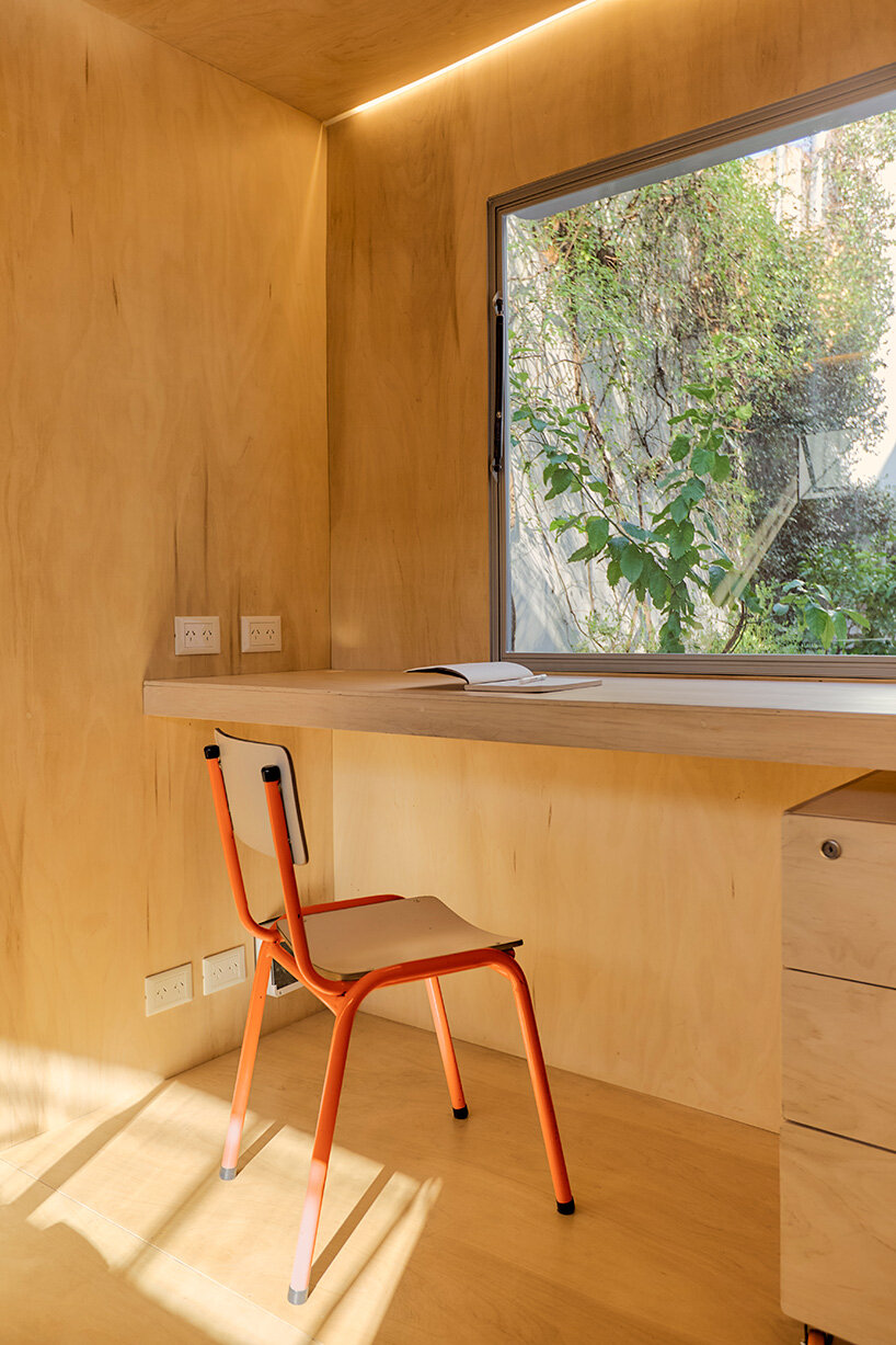 morsa taller builds a 7 sqm mobile office that rolls between sites in buenos aires