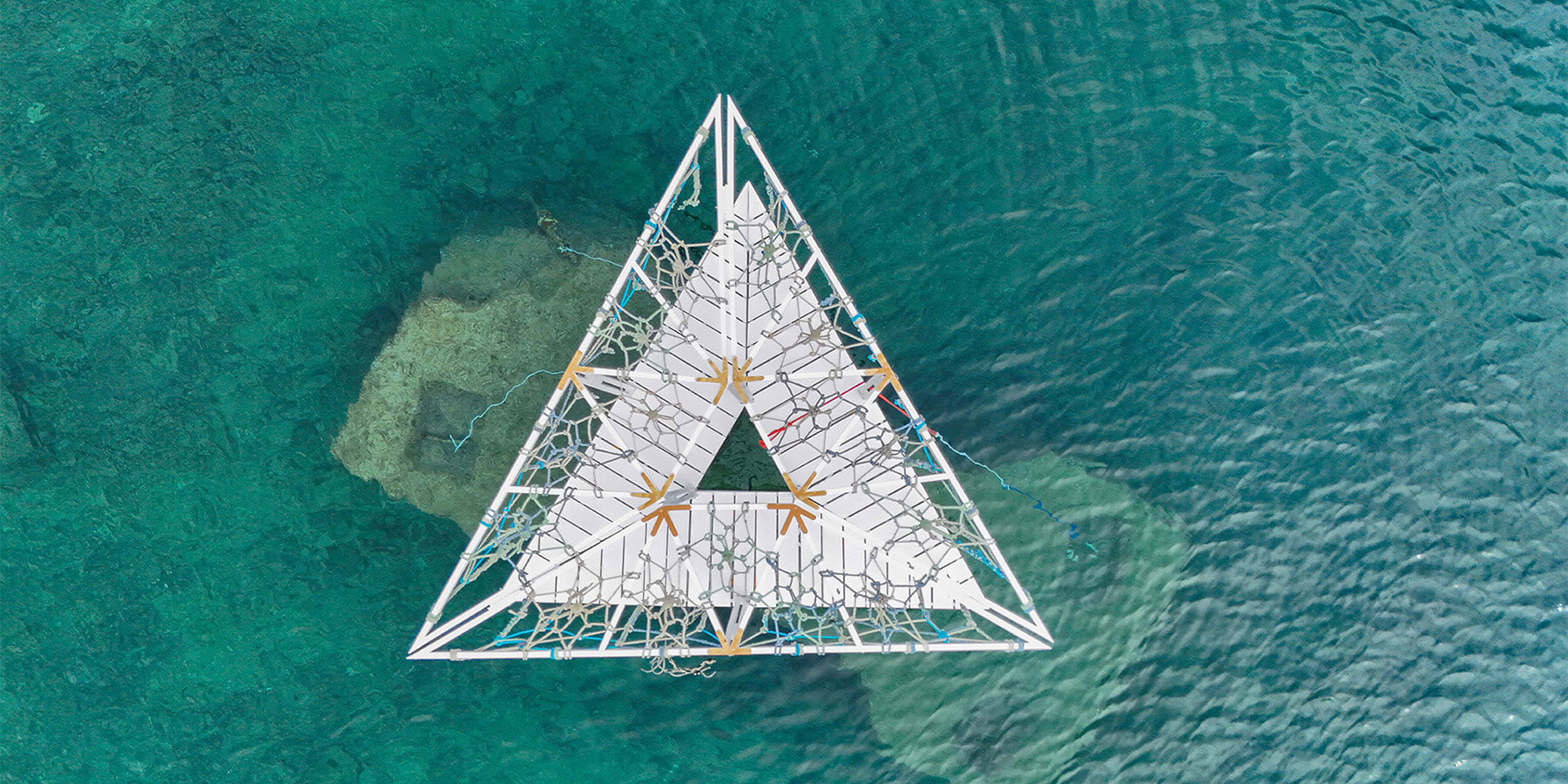 plivatri-floating-triangular-pavilion-rijeka-croatia-workshop-designboom-1800-3