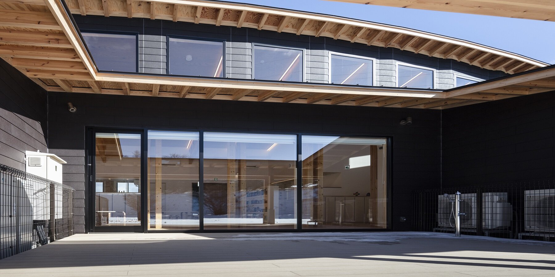 poppins-nursery-school-karuizawa-kazakoshi-nikken-sekkei-japan-designboom-1800-3