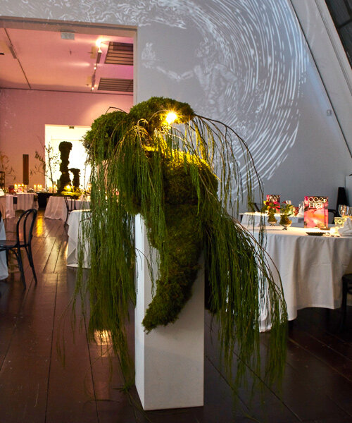 taubenkobel brings VOGELFREI culinary pop-up to vienna through botanical and light art