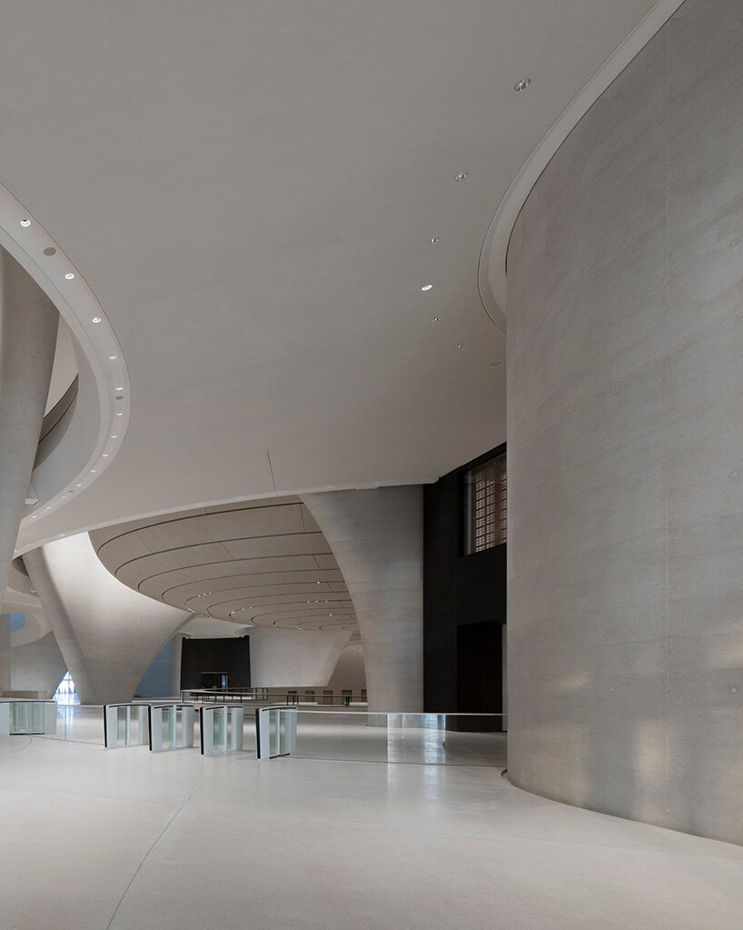 zayed national museum by foster + partners spreads its steel wings over abu dhabi