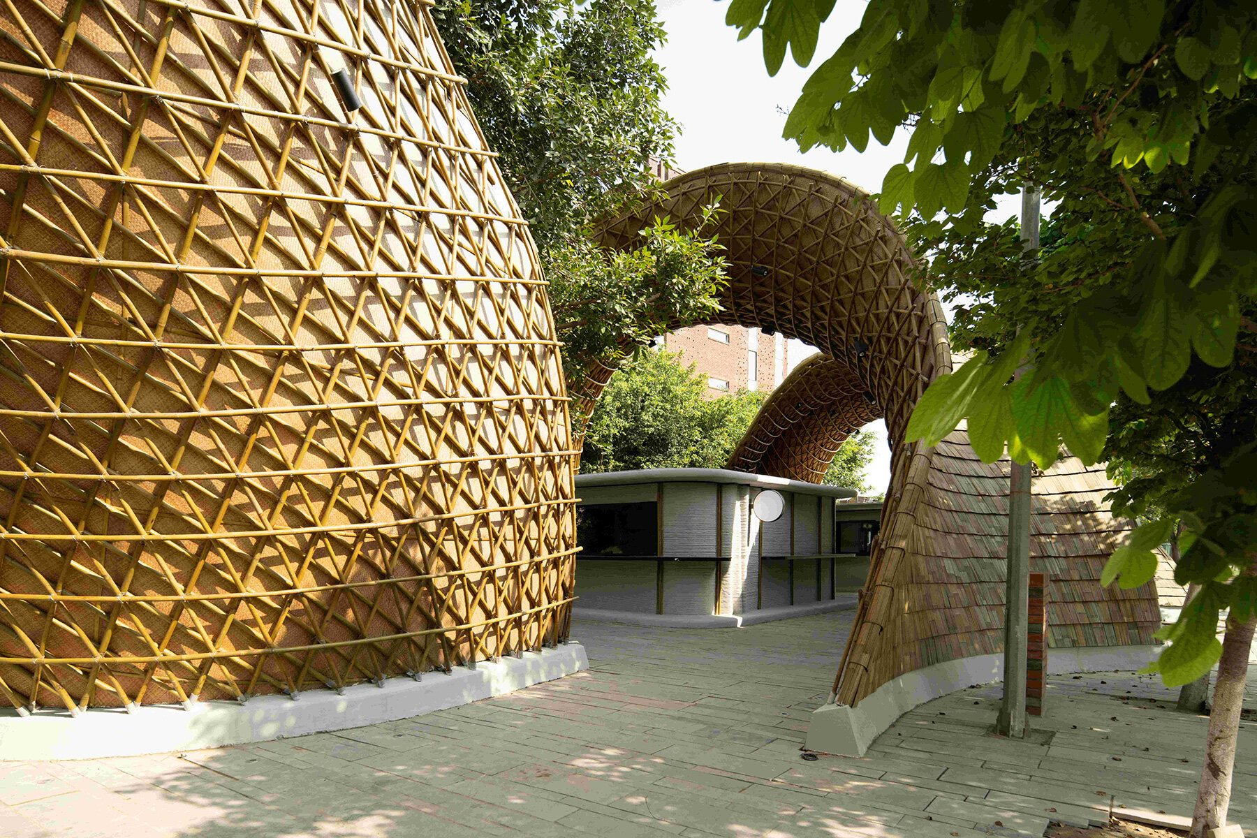 3d-printed-kitchens-bamboo-gridshell-lyth-design-food-street-india-designboom-large02