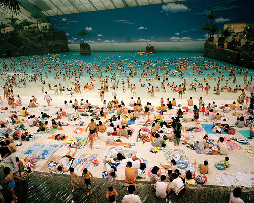 MARTIN PARR: GLOBAL WARNING