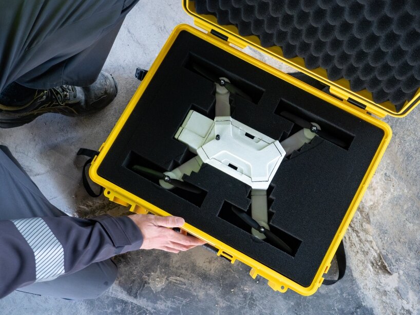 the device can fly in temperatures of up to 200 degrees Celsius