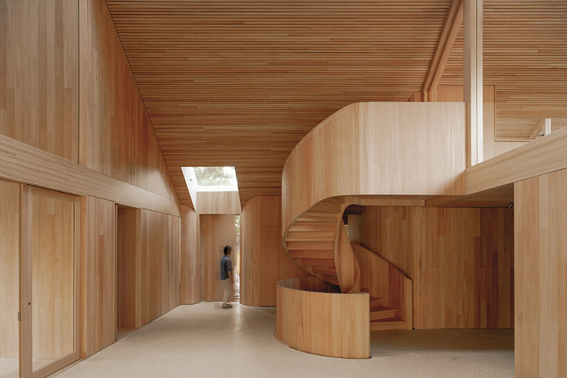 El concurso Best Pivot Door Competition 2026 se centra en proyectos que superan los umbrales arquitectónicos