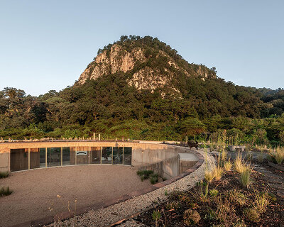 this off-grid house encircles '720 degrees' to frame views of valle de bravo, mexico