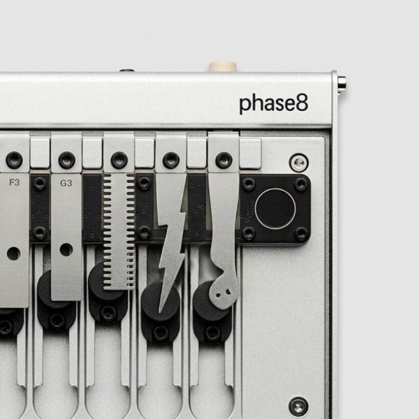 korg&rsquo;s phase8 acoustic synthesizer