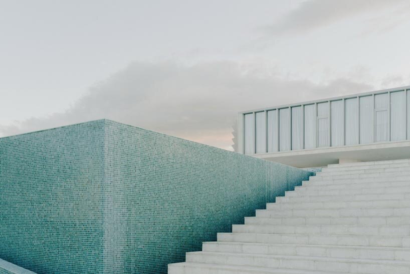 arches and voids carve winery&rsquo;s monolithic white facade in georgia