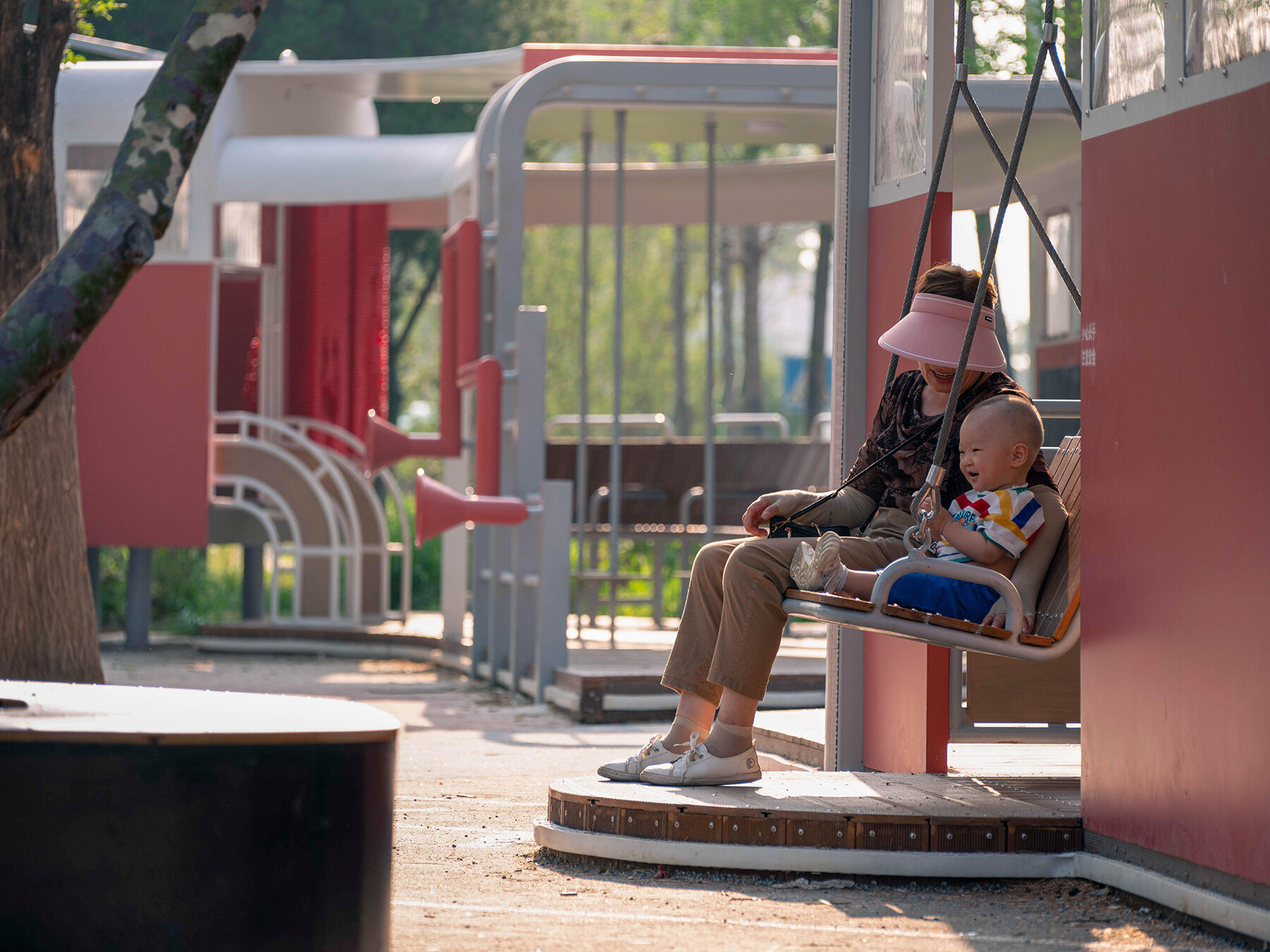 old-beijing-bus-public-childrens-space-changping-china-designboom-08a
