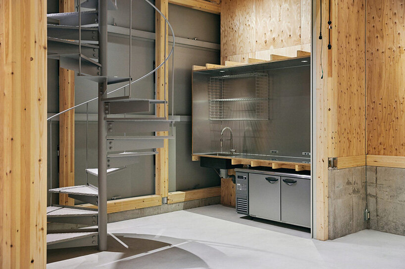 schemata architects transforms japanese machiya townhouse into flexible workspace