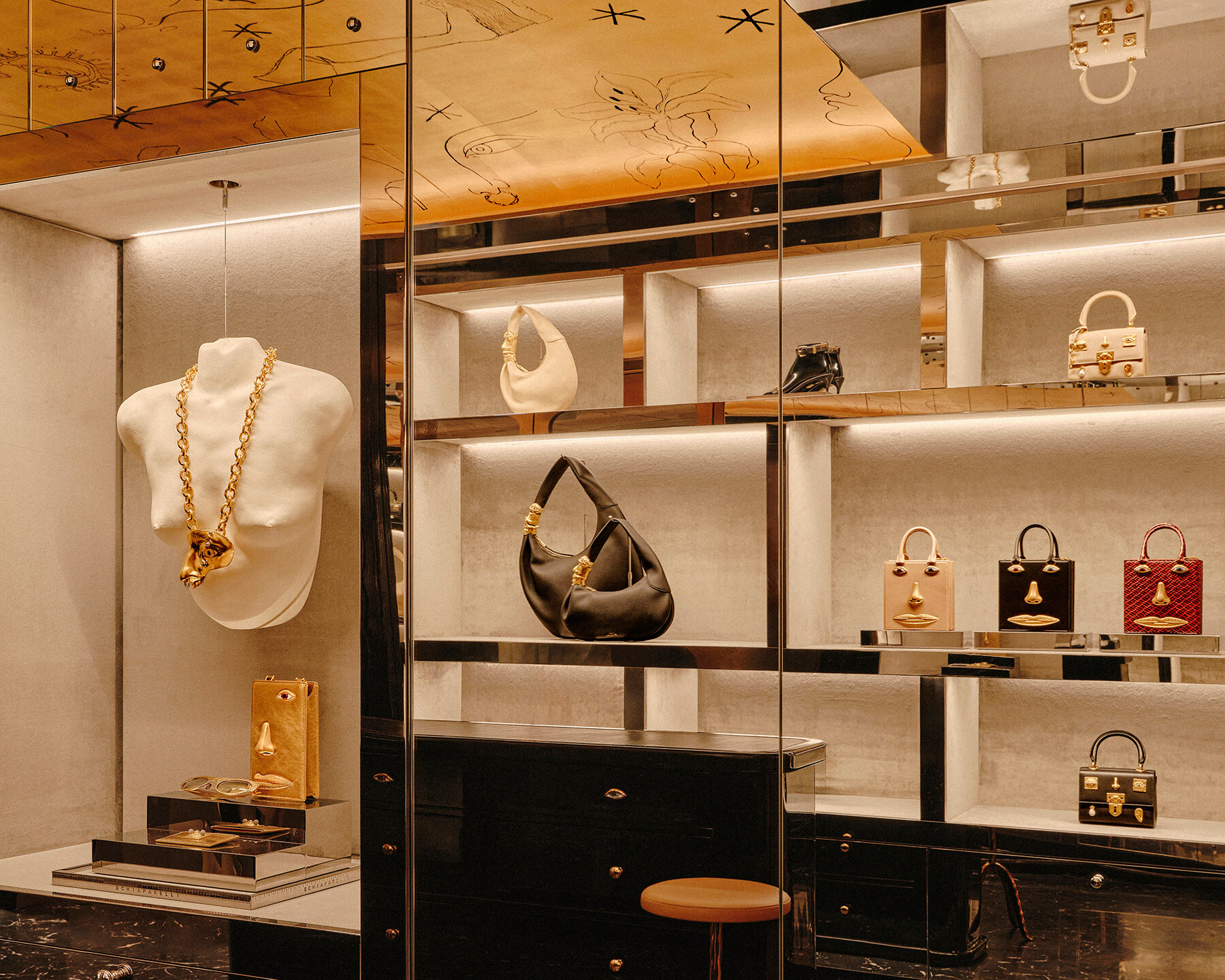 schiaparelli-hong-kong-halleroed-daniel-roseberry-designboom-08a