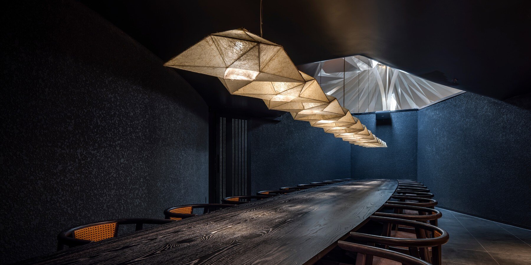 takashi-niwa-architects-urban-sparkle-hokkaido-sachi-restaurant-vietnam-designboom-1800-3