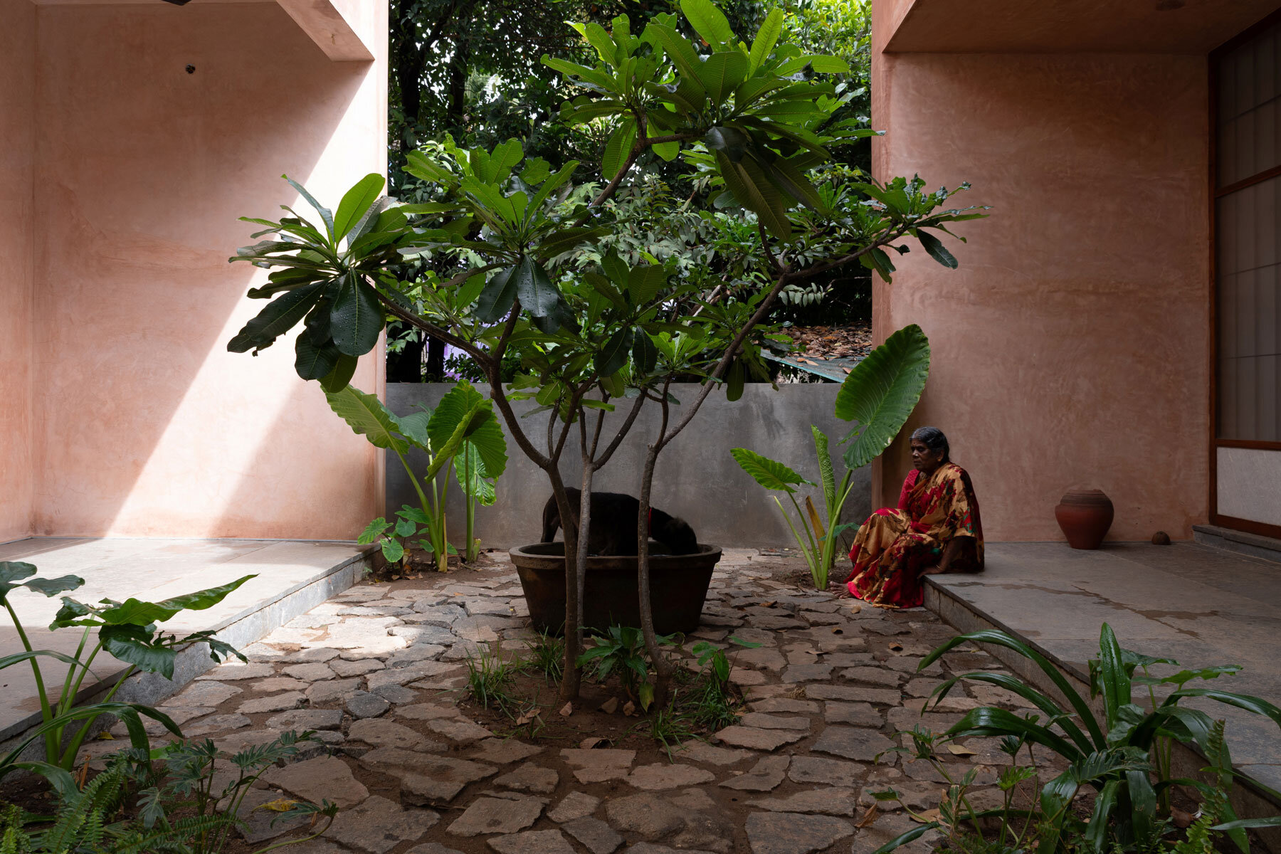tales-of-saru-residence-studio-architecture-regional-urbanism-mettupalayam-india-designboom-1800-3