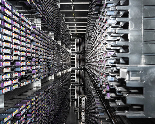 City in the Cloud: Data in the Ground. The Architecture of Data