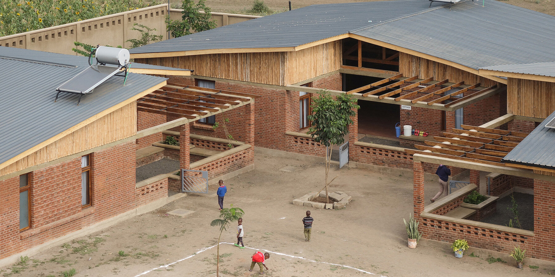 article-25-kao-la-amani-childrens-village-tanzania-designboom-1800-2