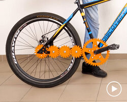 bike without chain still rides using a series of 3D printed plastic gears