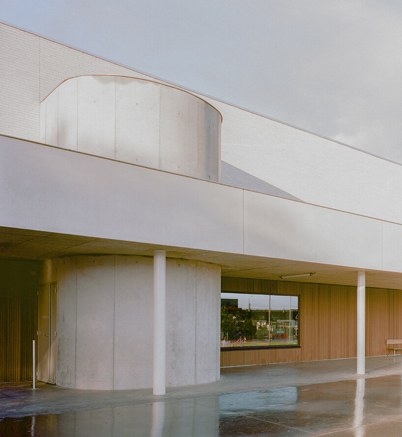 geometric supports guide movement at belgian school by LT2A and open architectes
