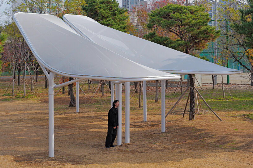 the bird-wing-shaped structures are made from polyurethane mesh
