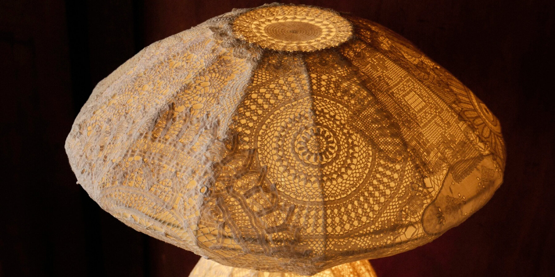 light-sculptures-ancestral-designs-antique-doilies-lace-textile-kinship-lana-launay-designboom-ban