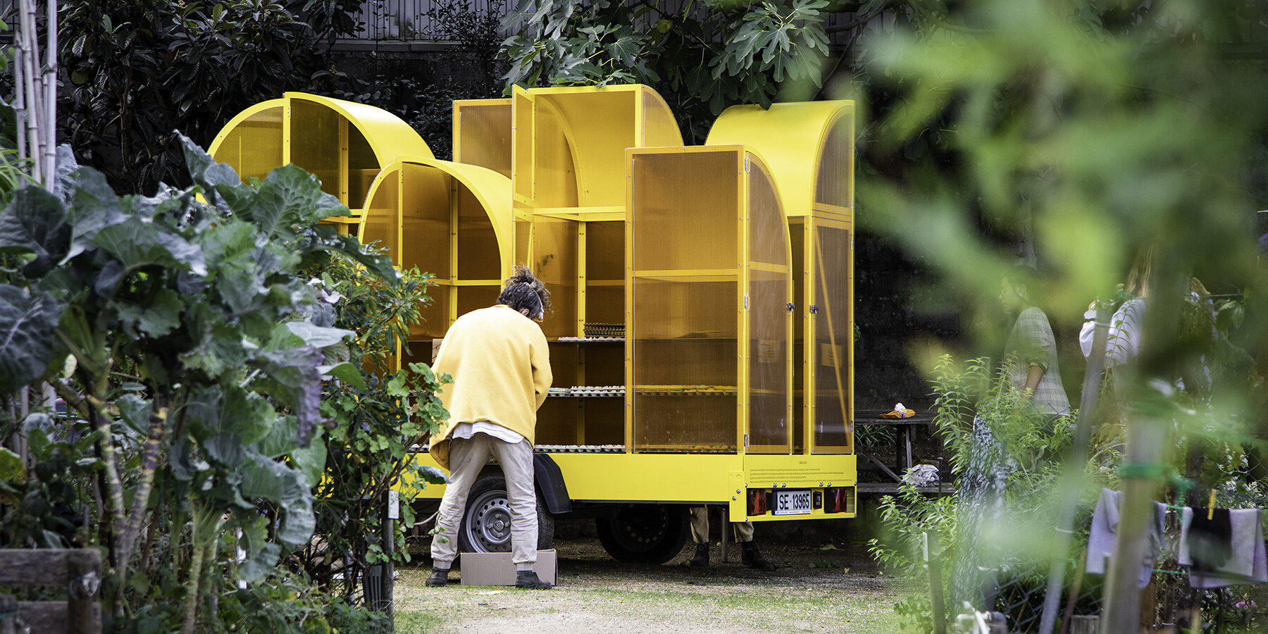 limit-sementeira-ambulante-braga-portugal-mobile-modular-greenhouse-designboom-1800-1