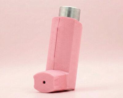 magnetic case for inhalers adds vibrant colors to the clinical-looking canister