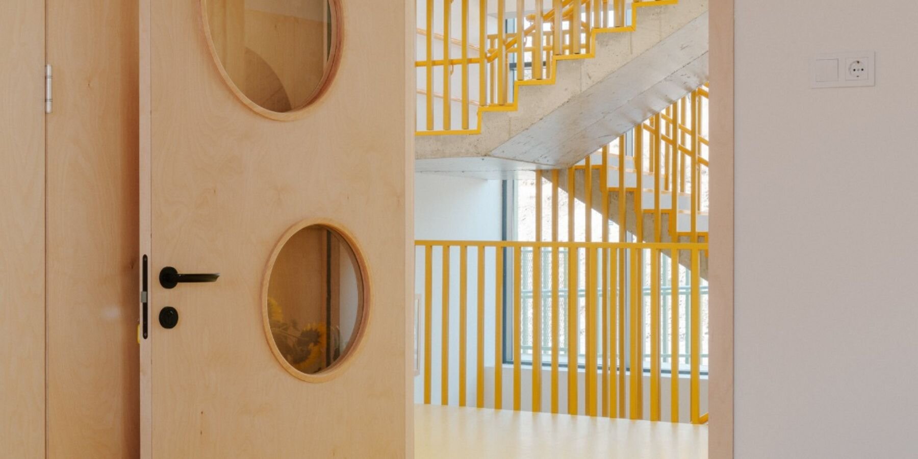 midamo-architecture-georgia-first-montessori-kindergarten-tbilisi-giorgi-chkonia-designboom-large01