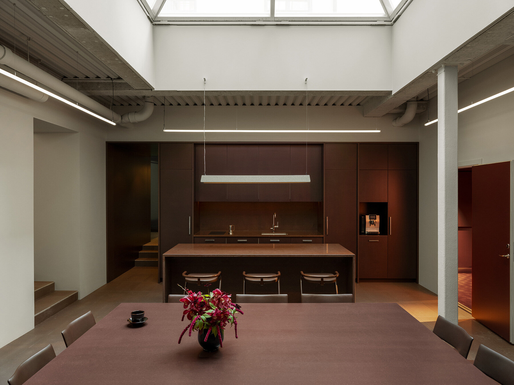 note-design-studio-lammhults-design-group-stockholm-space-sequence-rooms-designboom-large02