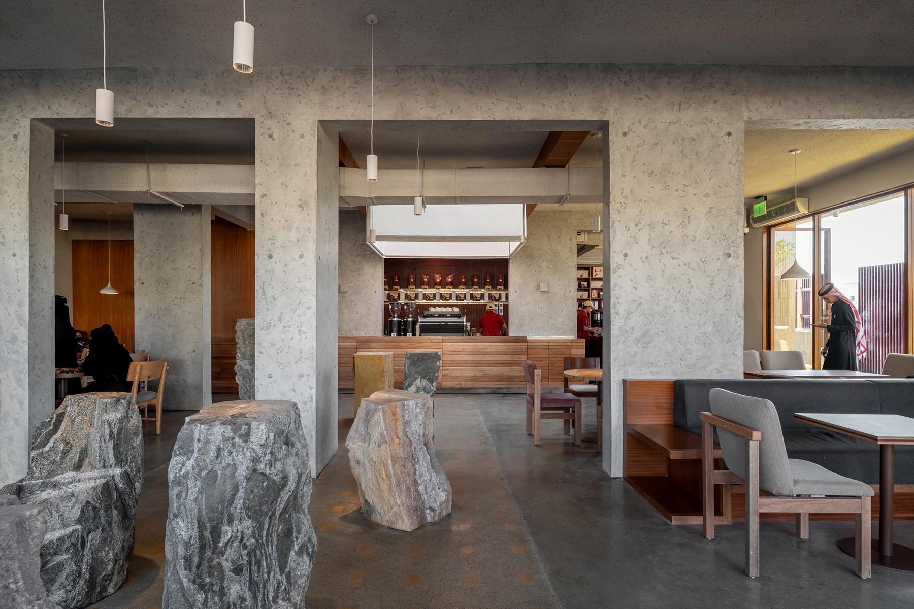 peacock-hail-cafe-movs-studio-saudi-arabia-designboom-1800-3