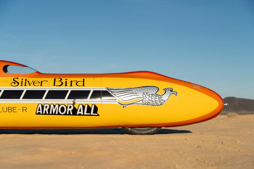 aircraft-shaped racing motorcycle