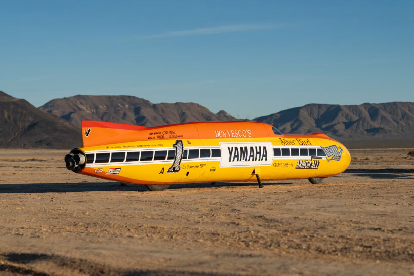 aircraft-shaped racing motorcycle