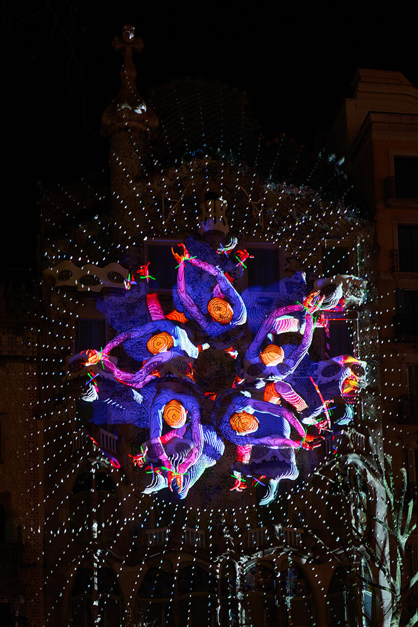 united visual artists animates gaud&iacute;'s casa batll&oacute; facade through embodied motion