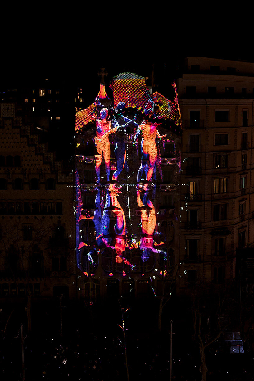 united visual artists animates gaud&iacute;'s casa batll&oacute; facade through embodied motion