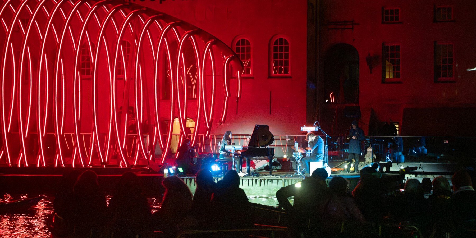 whale-fall-light-installation-xytopia-designboom-1800-3