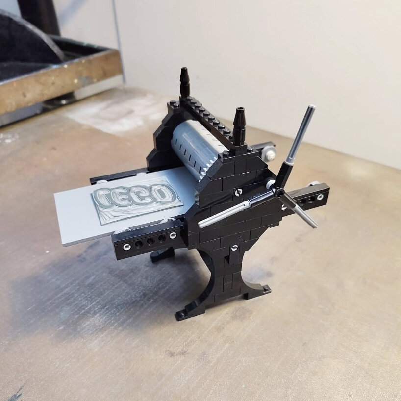 the project imagines a portable printer