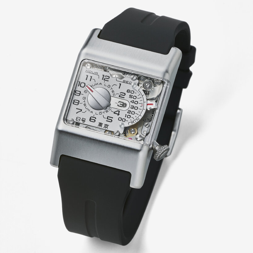 a lever moves along the scale, counting up from zero to 60 minutes