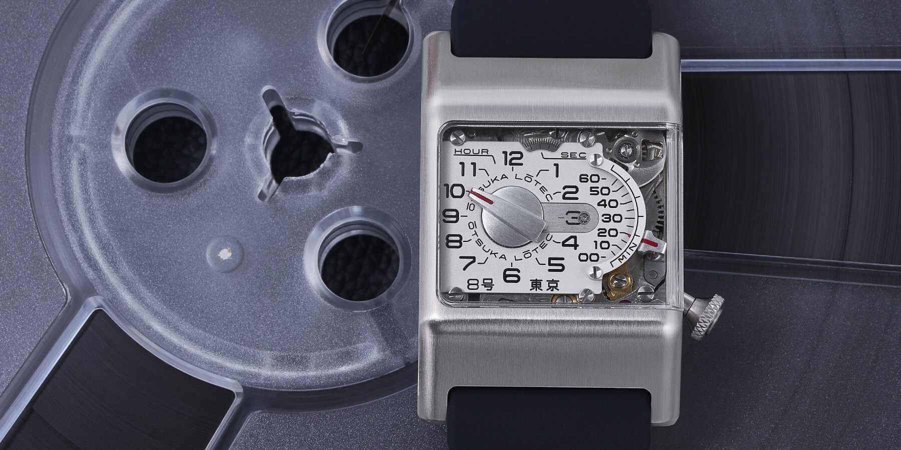 air-pressure-gauges-mixing-consoles-design-otsuka-lotec-watch-no-8-designboom-ban