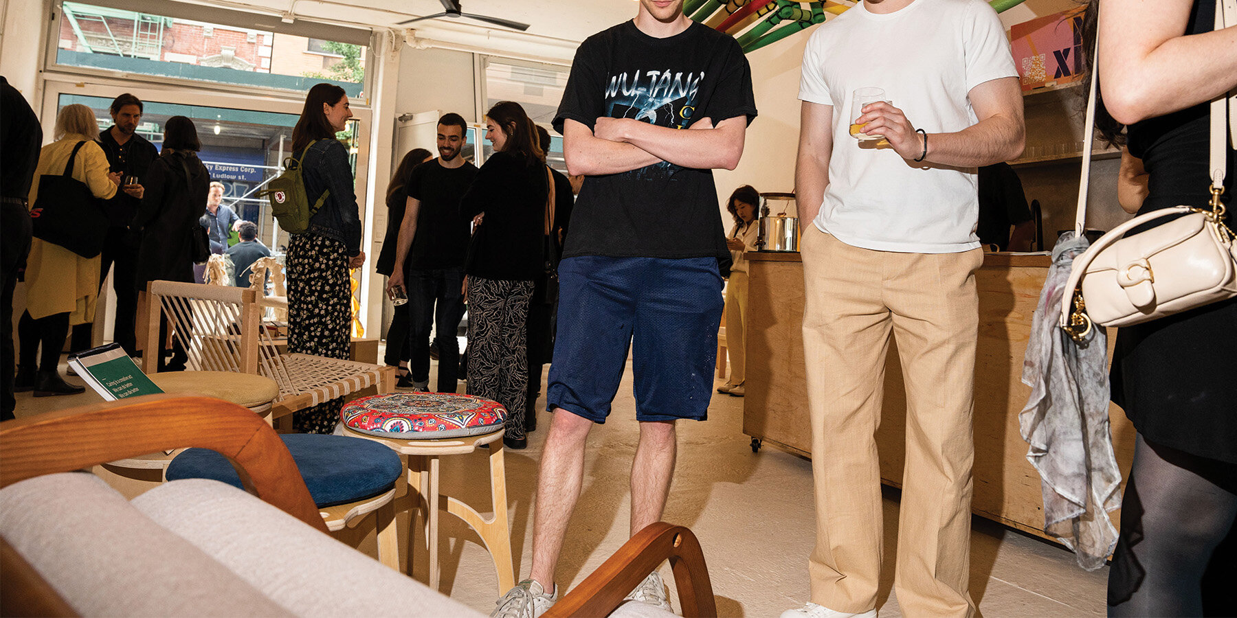 column-chair-yuhan-ivan-gu-modular-movable-cylindrical-cushions-designboom-1800-4