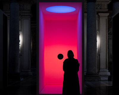 renaissance church in piacenza glows with scenographic lights in davide groppi exhibition