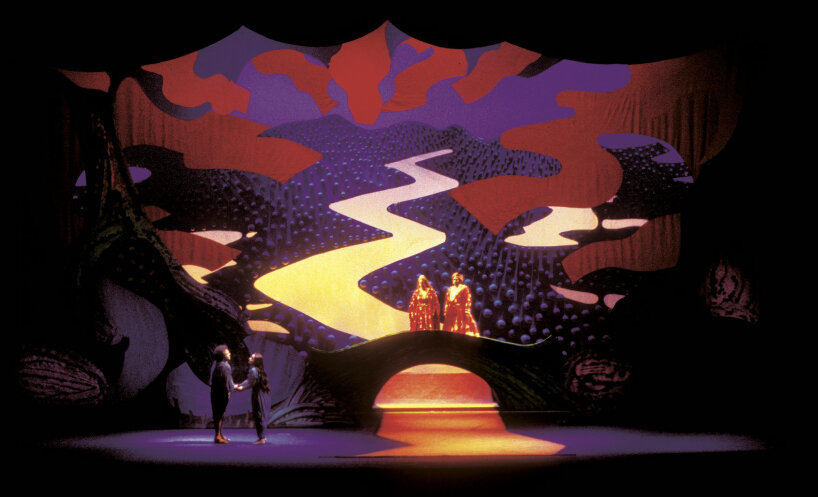 view of Die Frau ohne Schatten's set