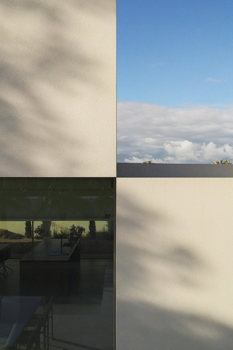 fran silvestre organizes three-part house around hovering living volume in spain - 9