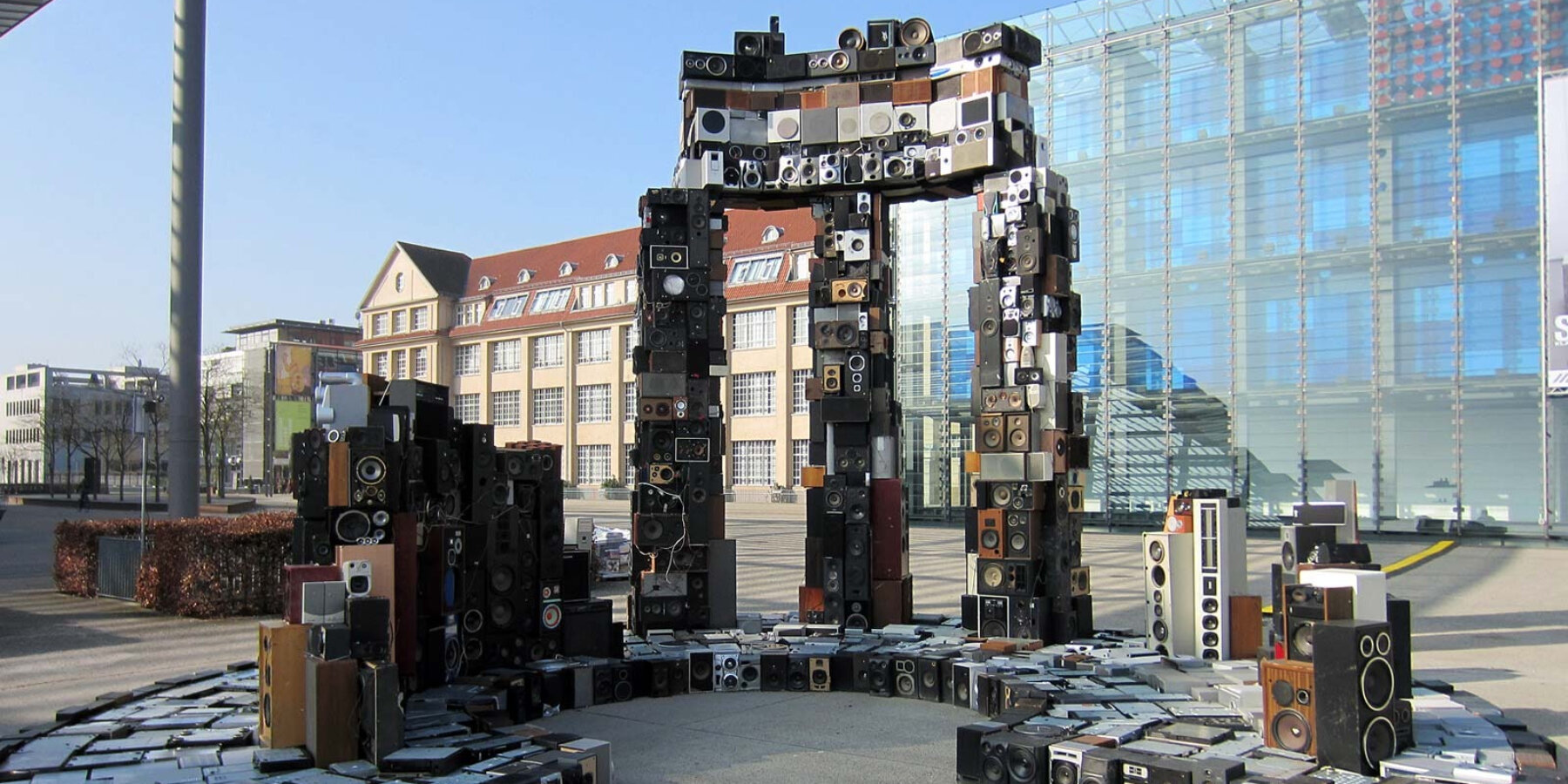 functional-recycled-speakers-benoît-maubrey-public-sculptures-interview-designboom-ban2