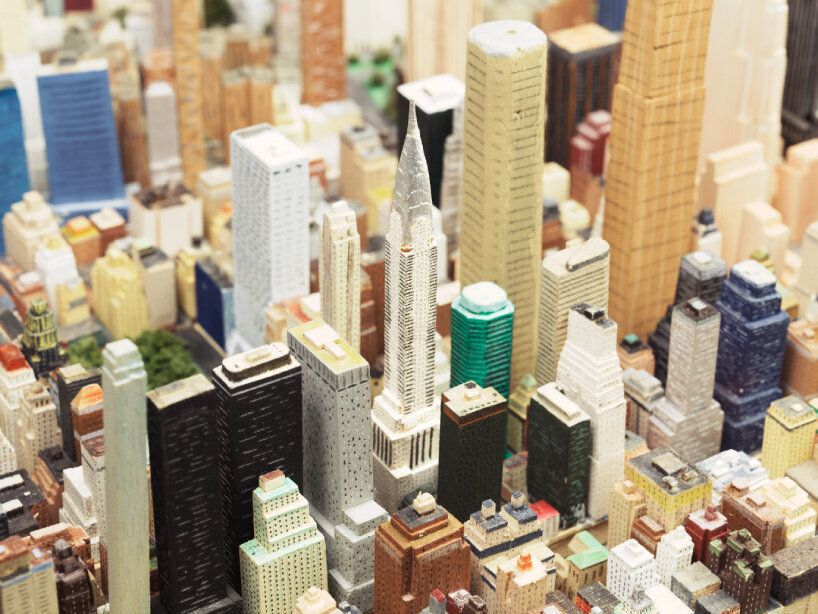 the design follows the real layout of New York, from the streets and blocks to the buildings