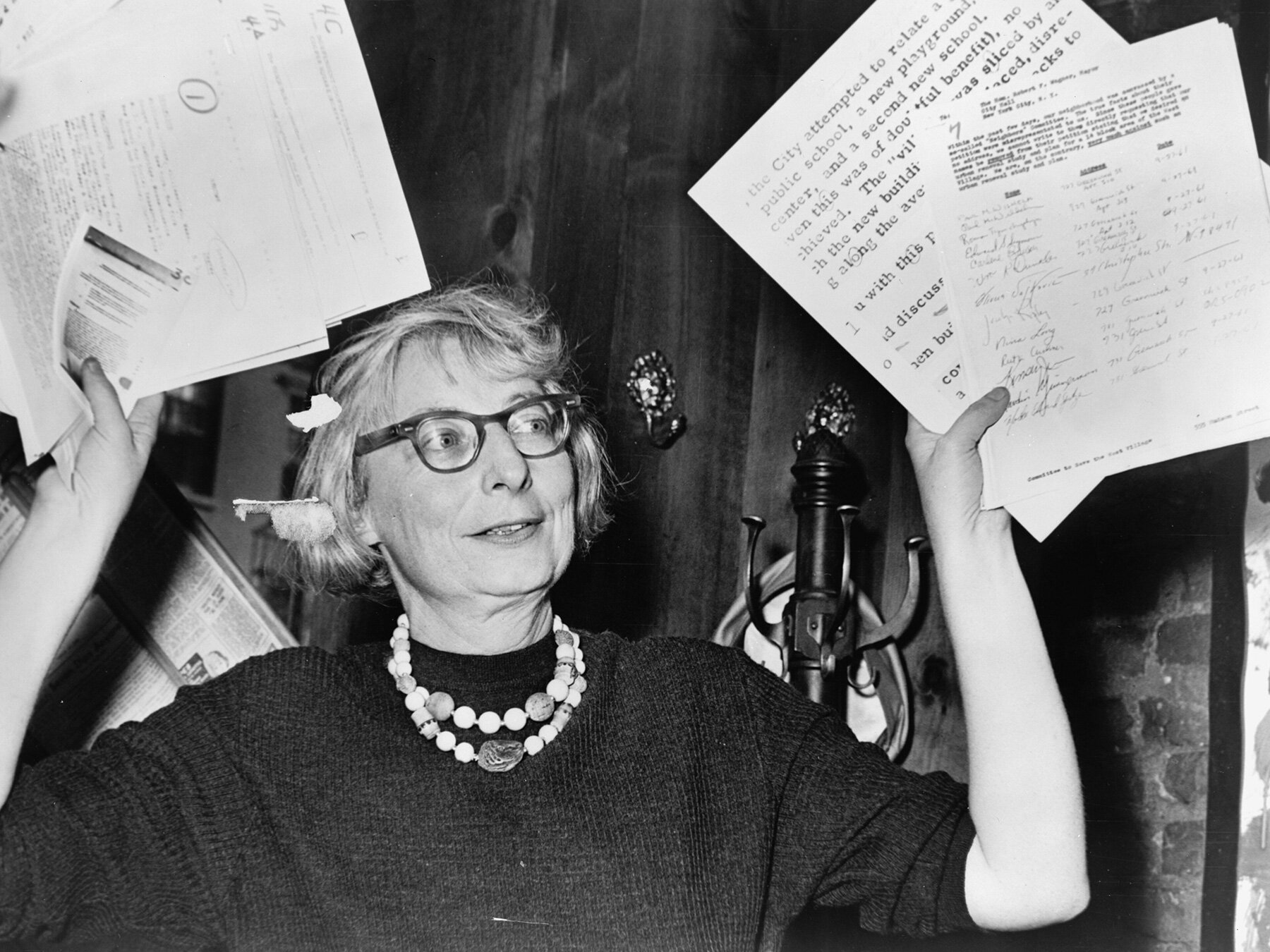 jane-jacobs-death-life-great-american-cities-utopia-designboom-08a