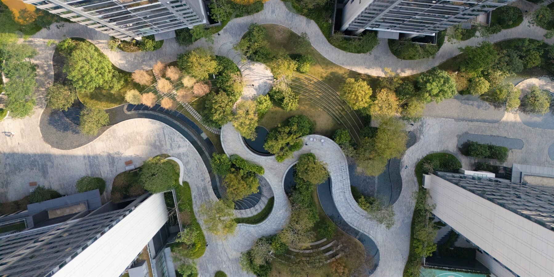 layered-courtyard-landscape-reinvigorates-community-life-in-shenzhen-housing-development-02