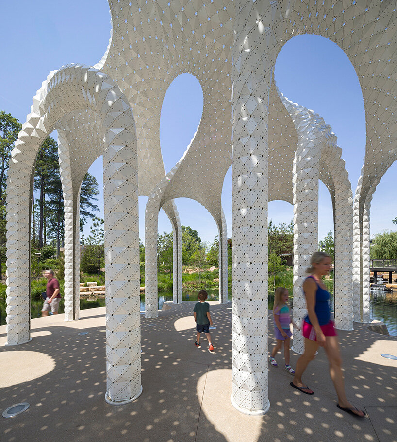 riveted aluminum panels form cocoon-like pavilion by MARC FORNES / THEVERYMANY - 7